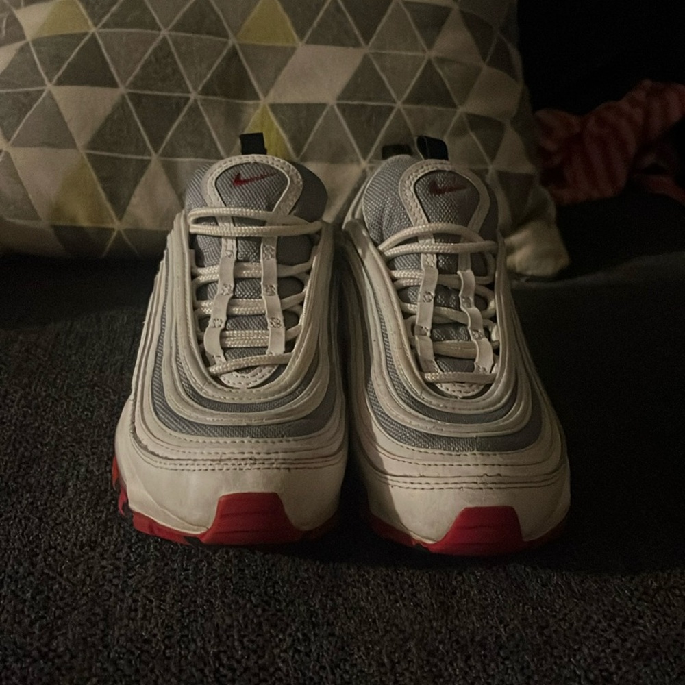 Nike airmax 97 white bullet perfect for younger kids
